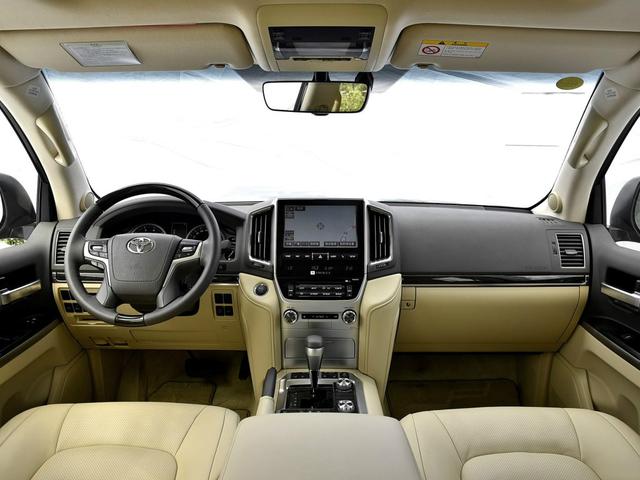 巡洋艦內(nèi)飾