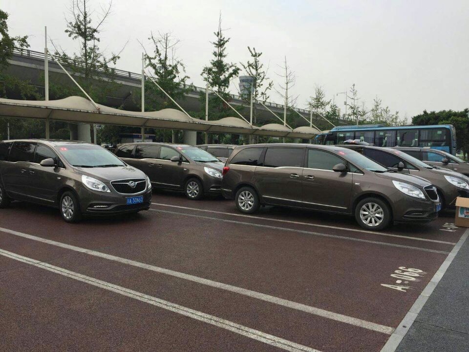 商務(wù)車租賃價(jià)格