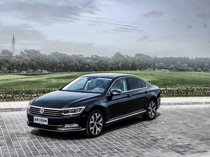 成都租邁騰轎車價格