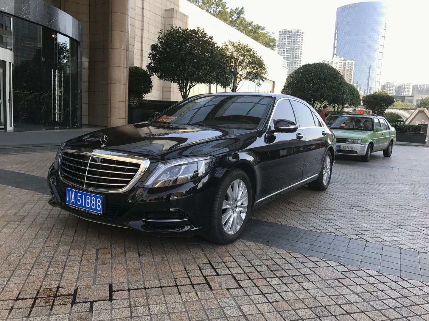 成都婚車租賃公司哪家好，排名靠前的租車公司是哪家