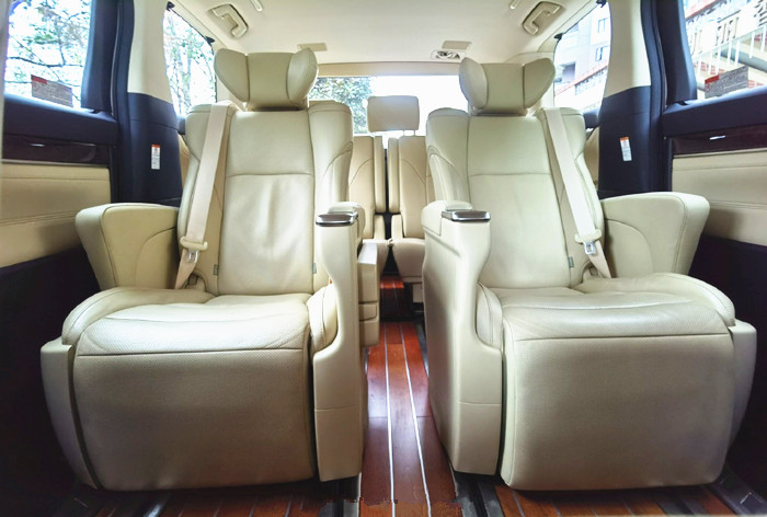 成都租豐田埃爾法