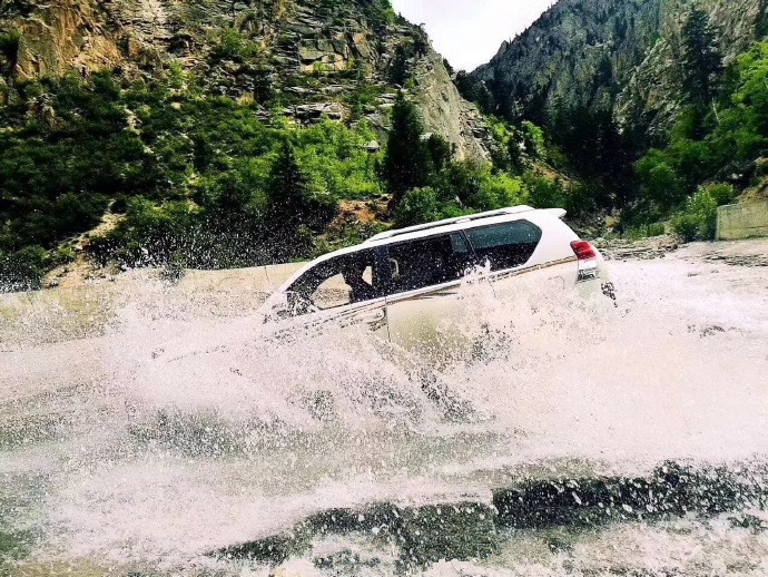 成都租越野車多少錢