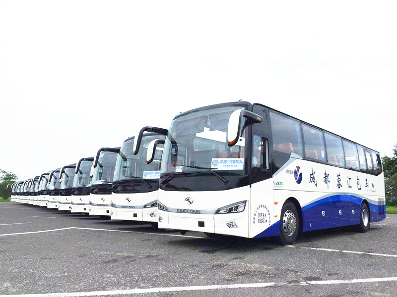 成都租大巴車39座帶不帶司機(jī)