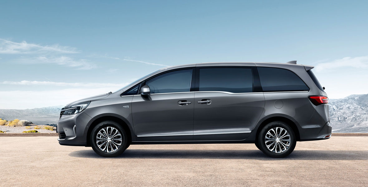 成都自駕包車別克商務(wù)GL8一年包車費(fèi)用價格表