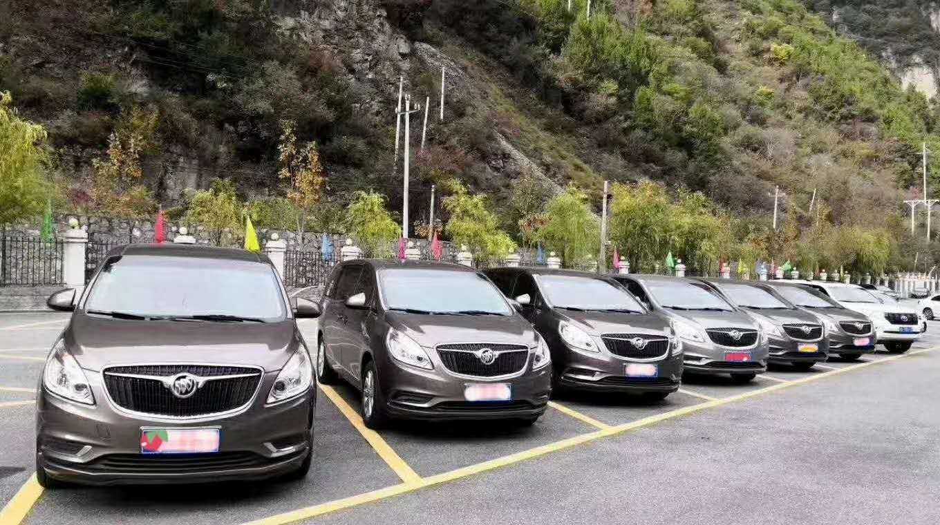 成都租商務(wù)車走川藏線