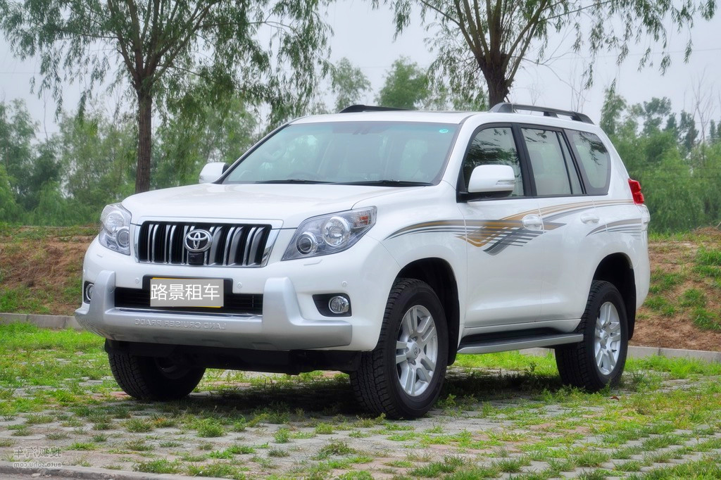 成都包車到稻城費(fèi)用