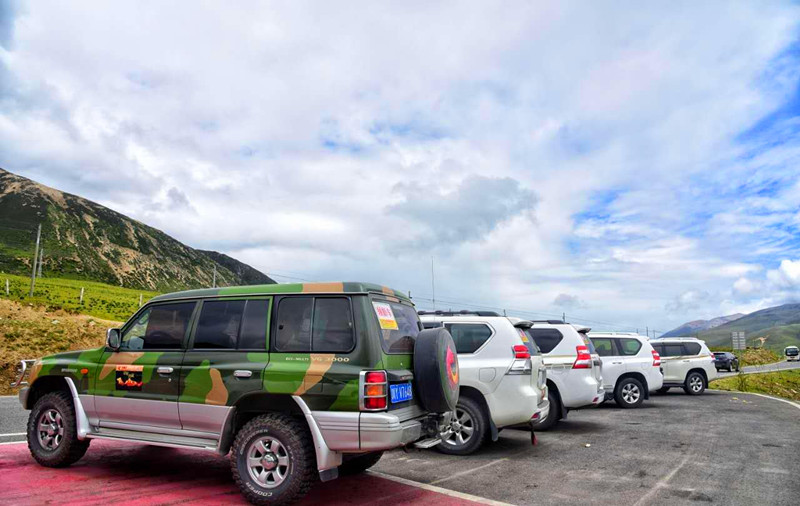 成都去川藏線租車價(jià)格是多少