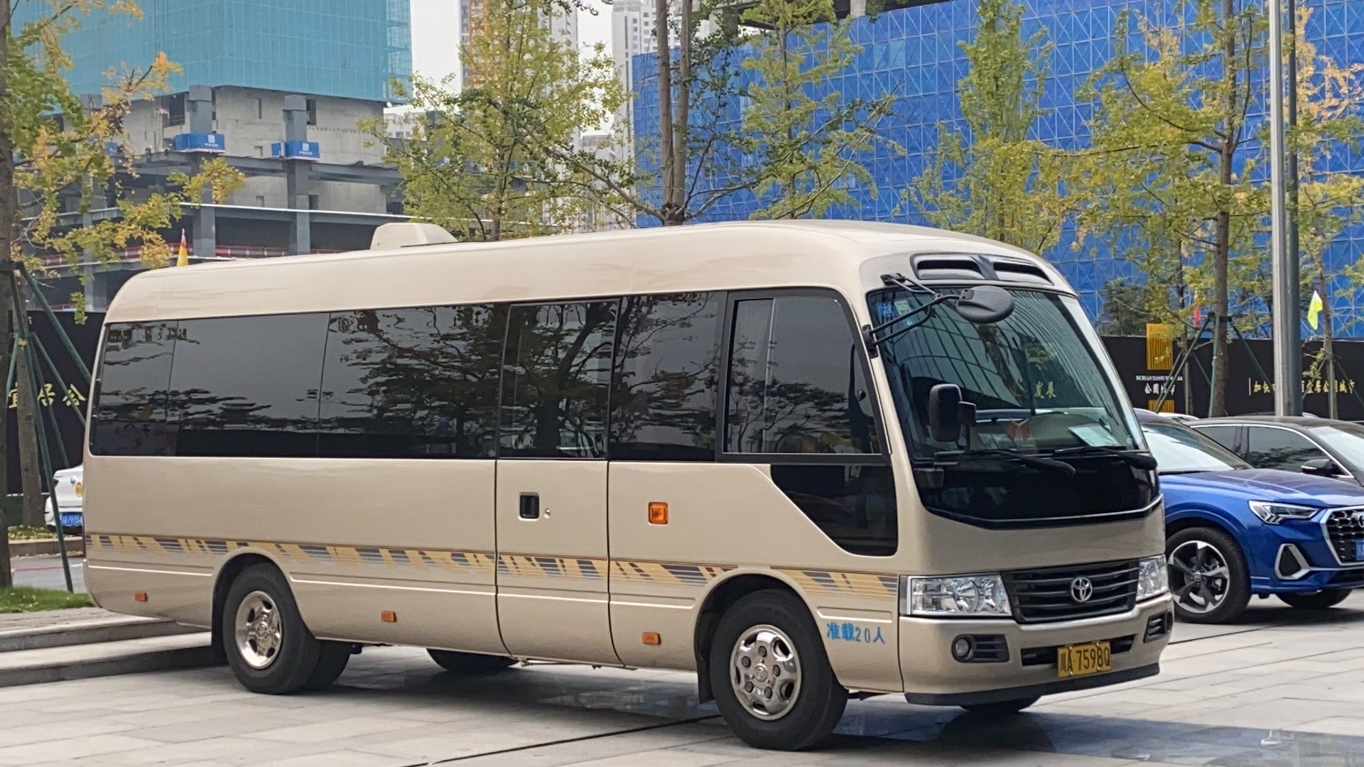 成都春節(jié)租車自駕回老家過(guò)年的租車價(jià)格是多少