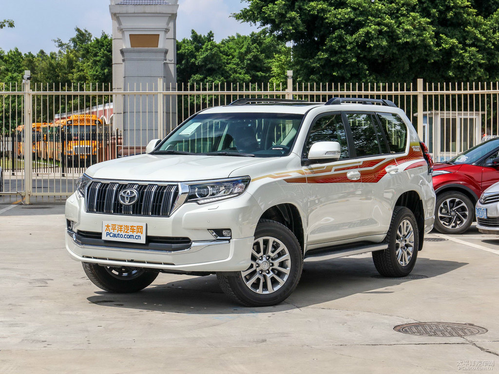 成都19座中巴車(chē)出租多少錢(qián)一天