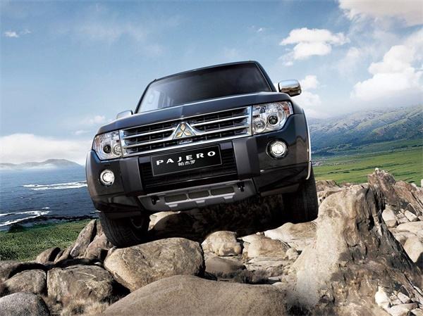 成都包車到亞丁需要多少錢