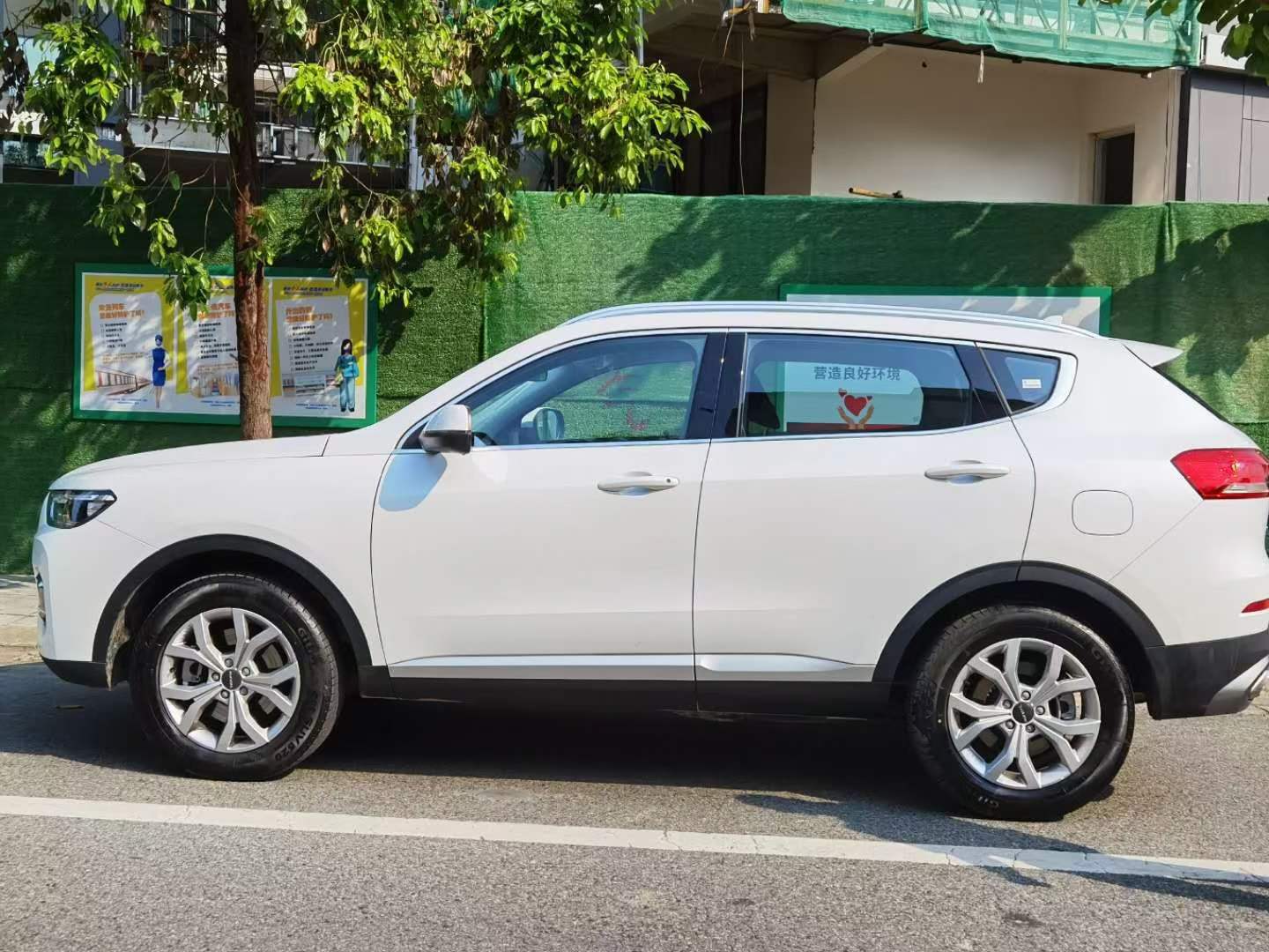 旅游租車自駕游到無人區(qū)時，為什么不能睡在車里？