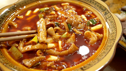 去成都租車自駕游，該吃的吃，該喝的喝