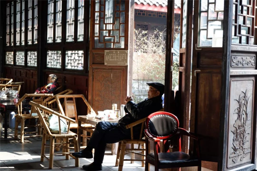 去成都租車自駕游，該喝的喝