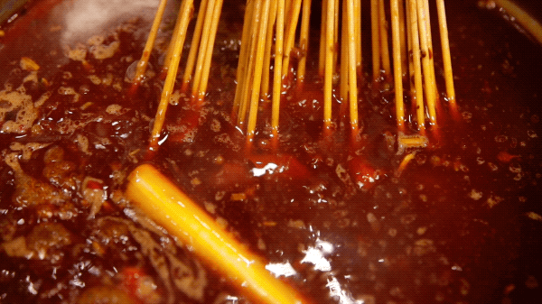 去成都租車自駕游，該吃的吃，該喝的喝