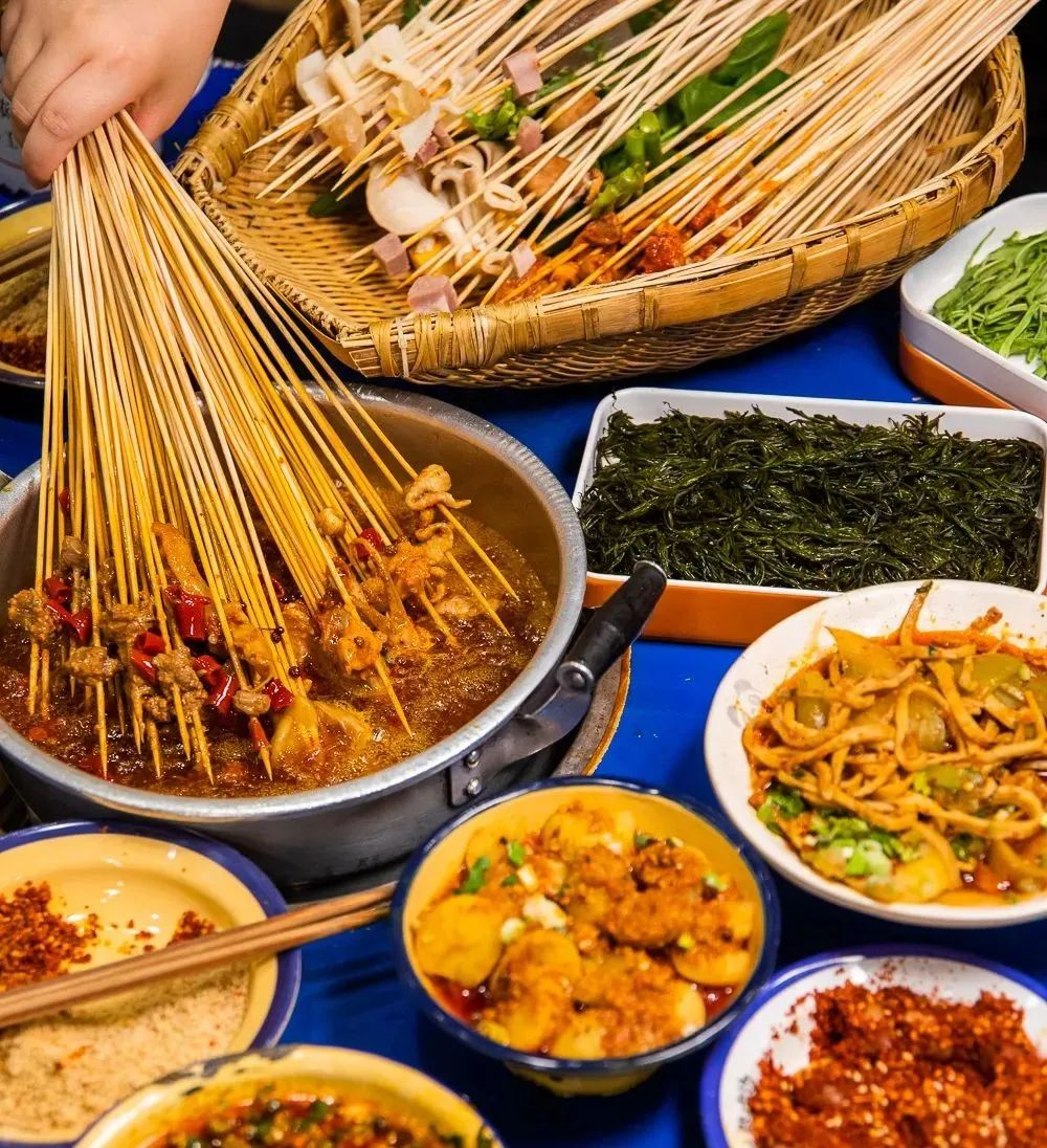 去成都租車自駕游，該吃的吃，該喝的喝