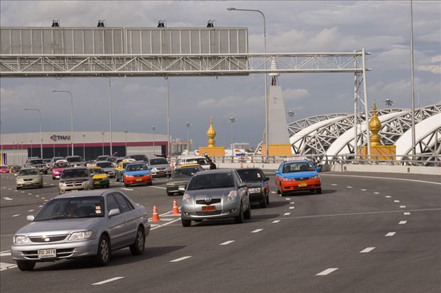 成都雙流機(jī)場(chǎng)租車(chē)