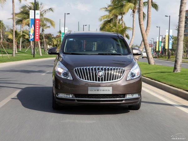 川藏線租車價格商務(wù)車