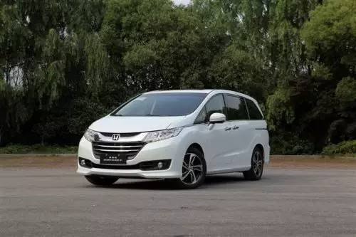 成都租車回家過(guò)年要多少錢(qián)？