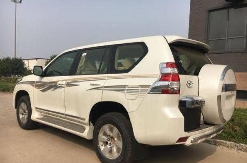 成都租普拉多拉薩還車多少錢？