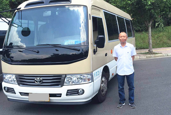 成都包車帶司機(jī) 成都包車帶司機(jī)