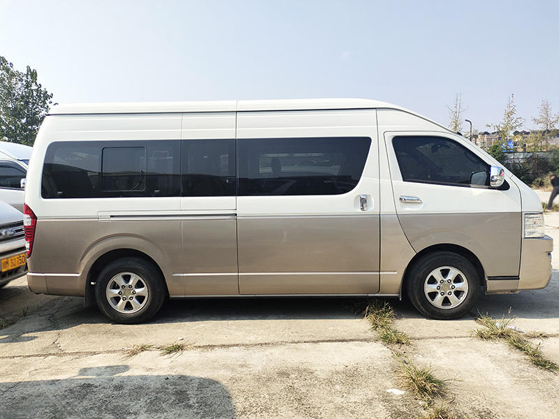 成都中巴車租賃價(jià)格